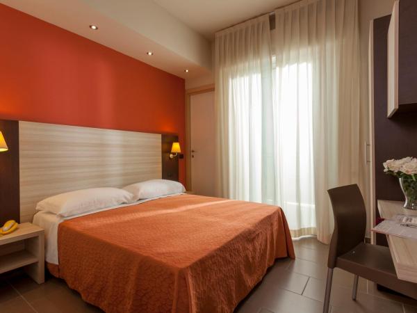 Hotel Aurora Mare : photo 4 de la chambre chambre double ou lits jumeaux