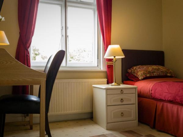 Sandfield Guest House : photo 2 de la chambre chambre simple avec douche