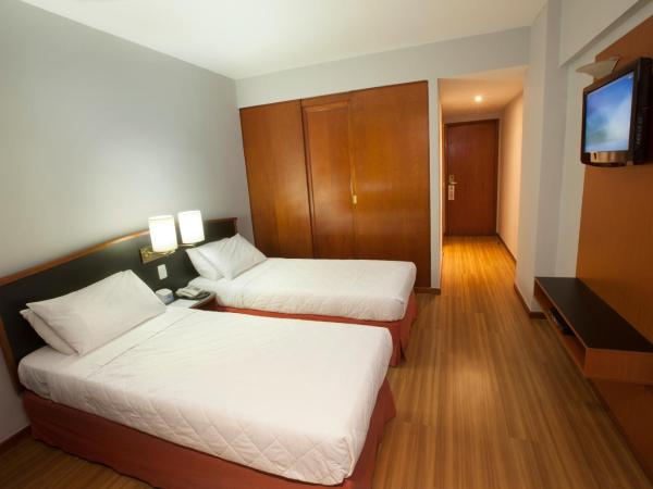 Hotel Moncloa : photo 3 de la chambre chambre lits jumeaux
