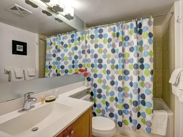 Bombay Suites Mississauga : photo 5 de la chambre one bedroom and den suites