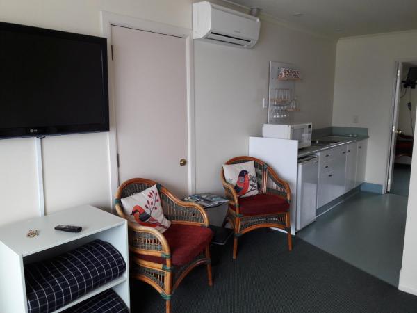 Colonial Lodge Motel : photo 3 de la chambre appartement 2 chambres