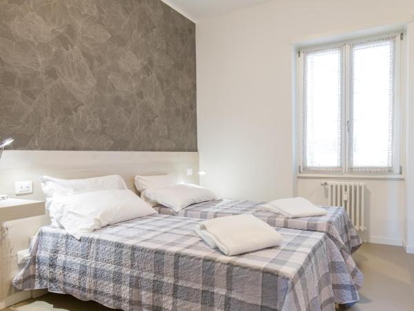 B&B Open Doors Verona : photo 2 de la chambre chambre double avec salle de bains privative