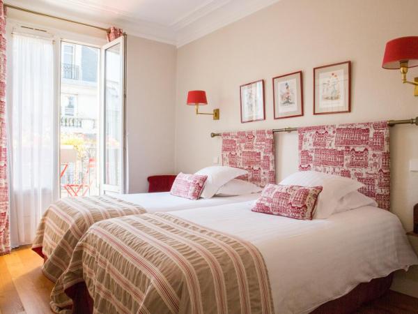 New Orient Hotel : photo 2 de la chambre chambre lits jumeaux supérieure avec balcon et baignoire