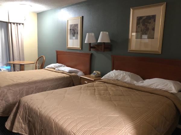 Americas Best Inn - Savannah I-95 : photo 7 de la chambre chambre double avec 2 lits doubles