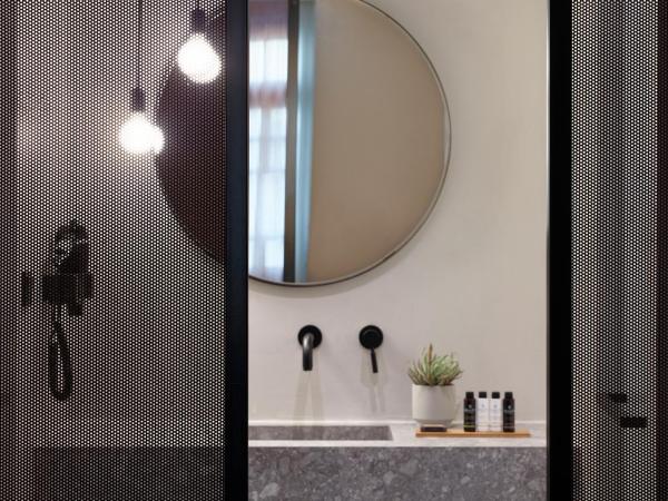 InnAthens : photo 5 de la chambre chambre familiale au semi-rez-de-chaussée (4 adultes)