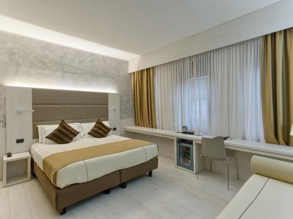 Agape Hotel AA Hotels : photo 2 de la chambre suite junior