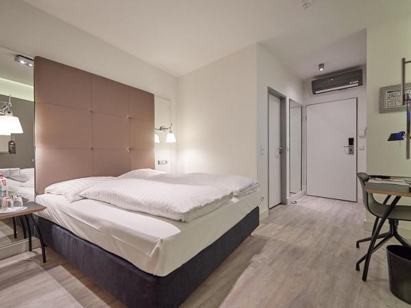 Hotel Amadeus : photo 8 de la chambre chambre double standard