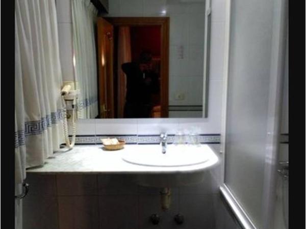 Hotel Fuente La Plata - la Eria : photo 1 de la chambre chambre simple