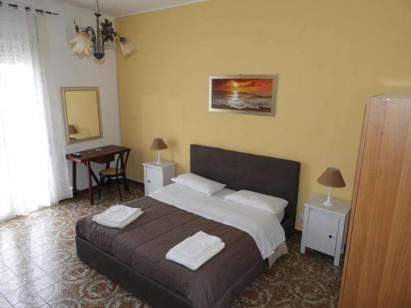 B&B Amèlie : photo 10 de la chambre chambre double avec balcon