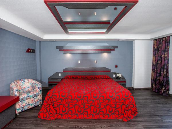 Hotel La Rosa - Sólo Adultos : photo 8 de la chambre chambre lit queen-size