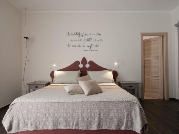 KissfromSalento B&B+Bike : photo 4 de la chambre chambre lit king-size avec balcon