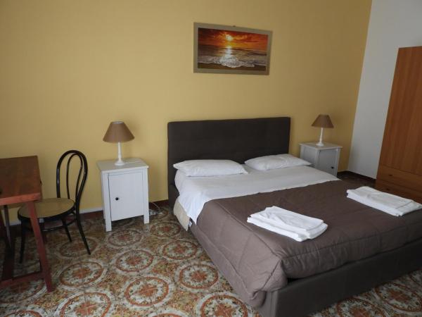 B&B Amèlie : photo 9 de la chambre chambre double avec balcon