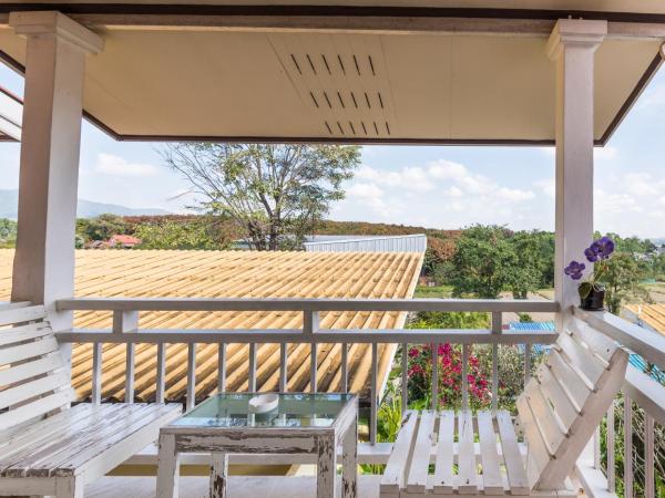 ChiangRai Lake Hill : photo 9 de la chambre chambre simple avec balcon