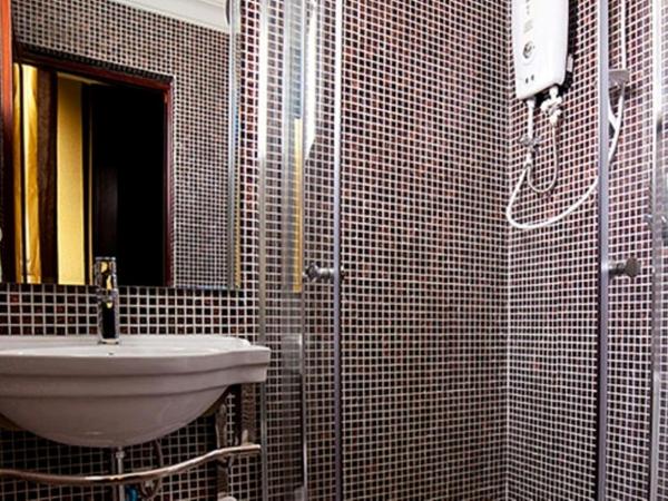 Hotel Valenza : photo 1 de la chambre chambre lits jumeaux de luxe avec fenêtre