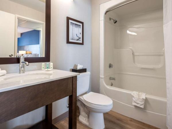 Quality Suites : photo 1 de la chambre suite avec 2 lits queen-size et canapé-lit - non-fumeurs