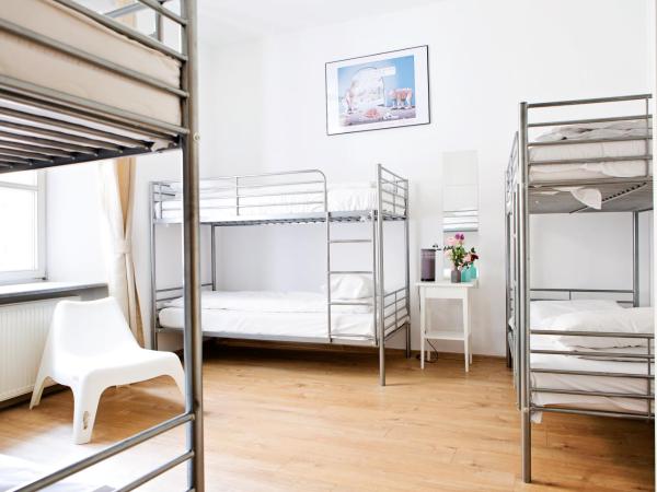 Hostel Królewska : photo 4 de la chambre chambre familiale standard