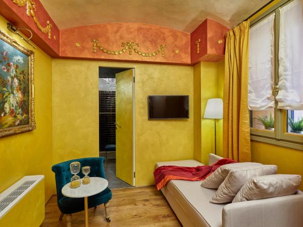 Palazzo di Alcina - Residenza d'Epoca - Luxury- : photo 2 de la chambre suite deluxe
