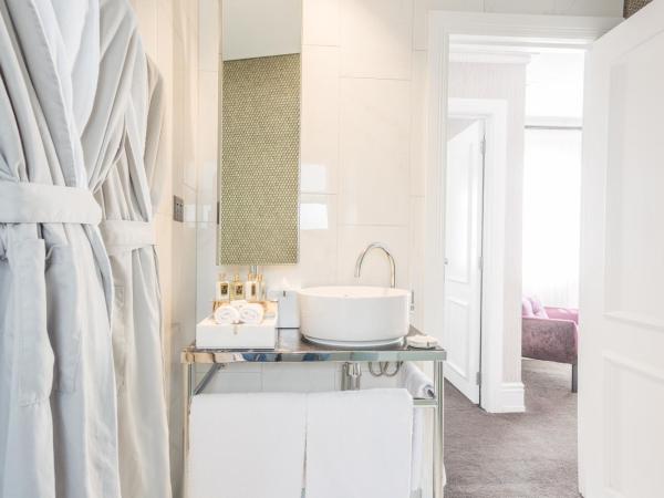 Fable Auckland, MGallery : photo 3 de la chambre the windsor two bedroom suite with two king beds - high floor