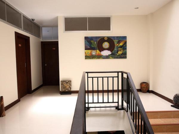 Lub Sbuy Hostel : photo 10 de la chambre lit superposé en dortoir mixte (4 adultes) 