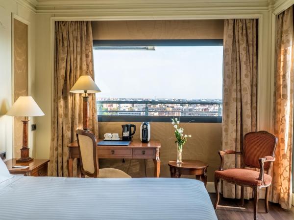 Hotel Sevilla Center : photo 4 de la chambre hébergement club deluxe - vue sur ville