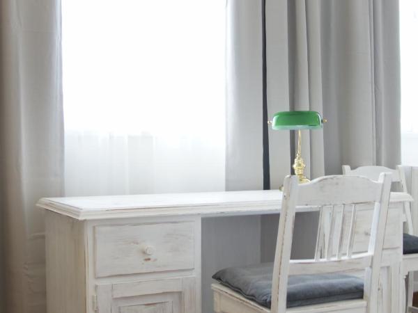 Pokoje Gościnne Dom Literatury : photo 4 de la chambre chambre simple - vue sur cour