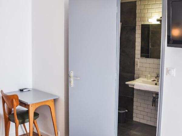 Hôtel les Arbousiers : photo 3 de la chambre chambre double Économique