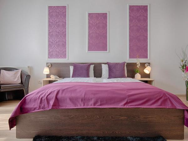 Triple M Hotel : photo 9 de la chambre grande chambre double