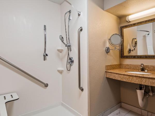 Best Western Plus Henderson Hotel : photo 4 de la chambre suite 2 lits queen-size et canapé-lit – accessible aux personnes à mobilité réduite/non-fumeurs