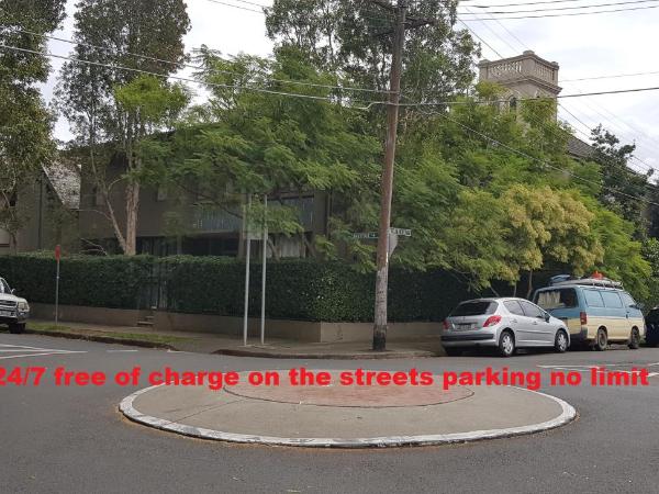 Cambridge Lodge : photo 1 de la chambre chambre lits jumeaux avec salle de bains commune