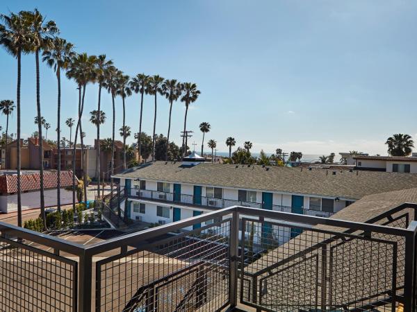 The Shoal Hotel La Jolla Beach : photo 1 de la chambre suite lit king-size