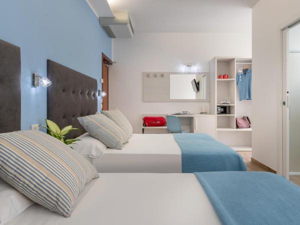 Hotel Maria Serena : photo 2 de la chambre chambre quadruple supérieure