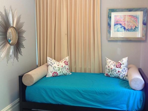 Barclay House Bed and Breakfast : photo 2 de la chambre suite lit queen-size