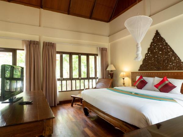 Royal Lanta Resort & Spa : photo 3 de la chambre chambre double dans villa deluxe - vue sur jardin