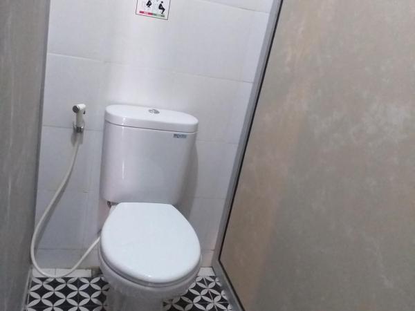 Home Addicts Hostel : photo 2 de la chambre lits superposés dans dortoir masculin 