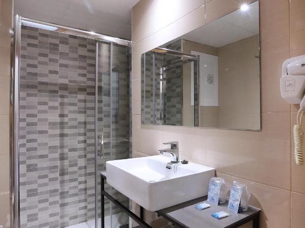 Hotel Brasil : photo 2 de la chambre chambre triple (3 adultes)