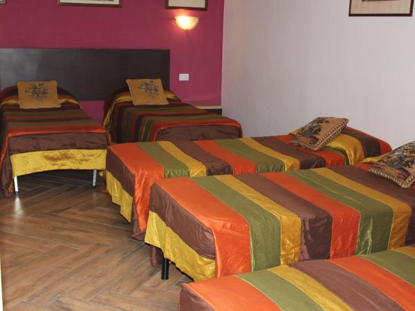 Hotel San Lorenzo : photo 2 de la chambre chambre quintuple