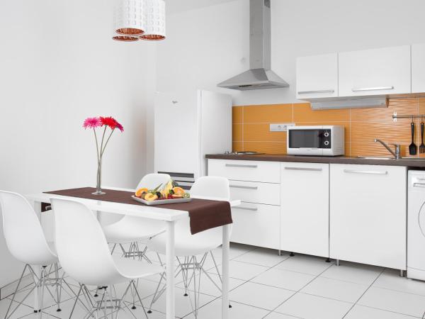 Rubin Wellness & Conference Hotel : photo 5 de la chambre appartement