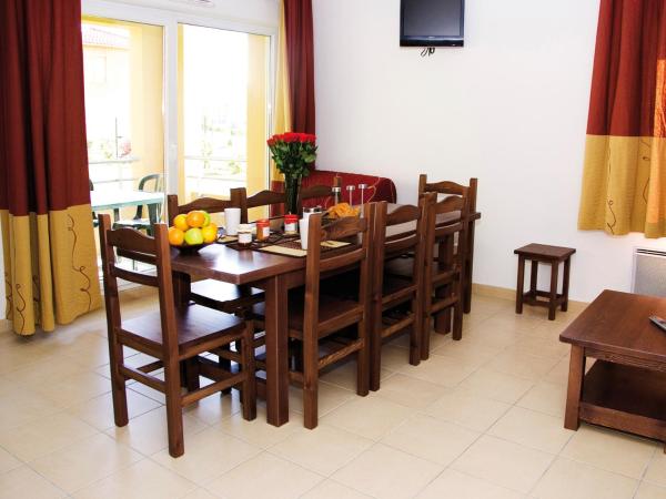 Lagrange Vacances Le Clos des Vignes : photo 3 de la chambre appartement 1 chambre (4 adultes)