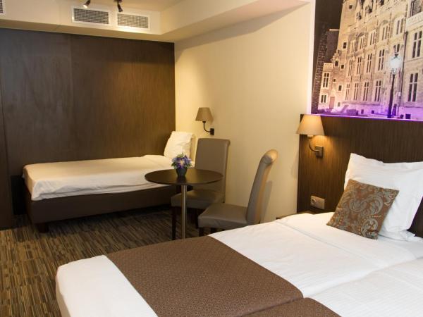 Golden Tree Hotel : photo 8 de la chambre chambre triple