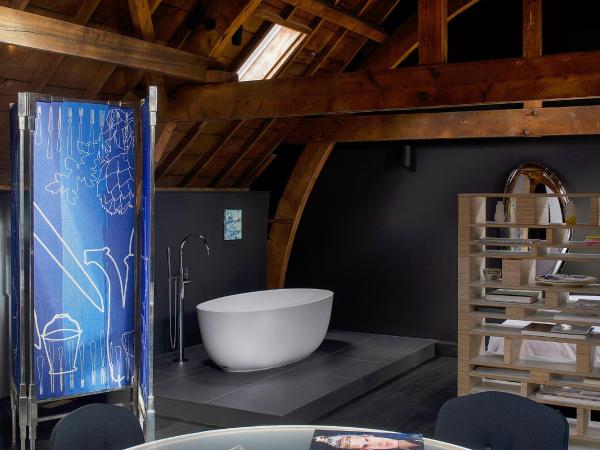 Kazerne - Member of Design Hotels : photo 1 de la chambre chambre lit king-size supérieure