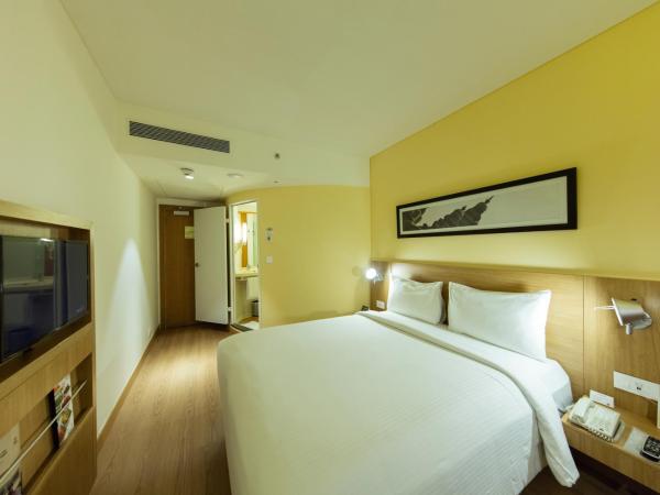 ibis Chennai Sipcot - An Accor Brand : photo 8 de la chambre chambre lit queen-size standard
