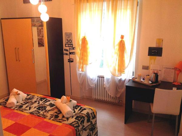 Ai Giardini Rooms : photo 4 de la chambre chambre double avec salle de bains privative