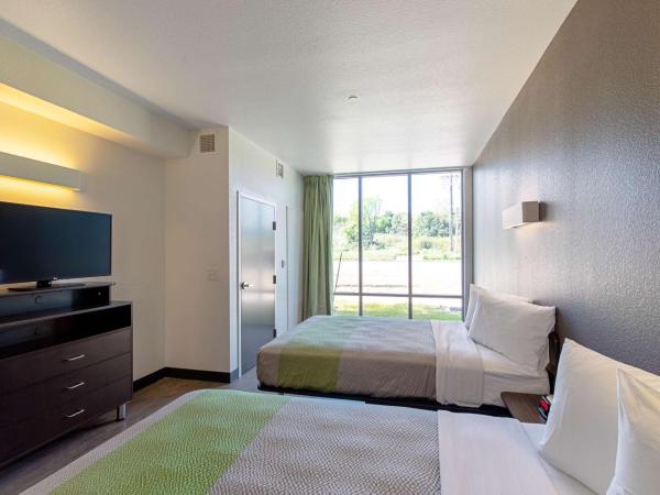 Studio 6 Austin Airport : photo 2 de la chambre chambre quadruple de luxe - non-fumeurs