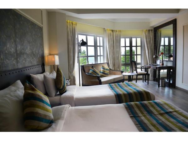 Fragrant Nature Kochi - A Five star Classified Hotel : photo 2 de la chambre duke's chamber double room with 10% discount on spa