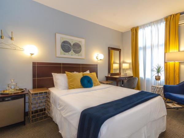 Maison Cartier Montreal : photo 1 de la chambre chambre lit queen-size avec balcon