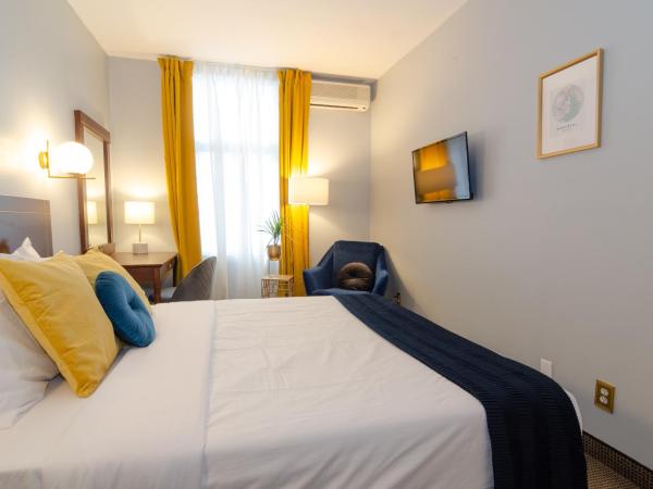 Maison Cartier Montreal : photo 8 de la chambre chambre lit queen-size avec balcon