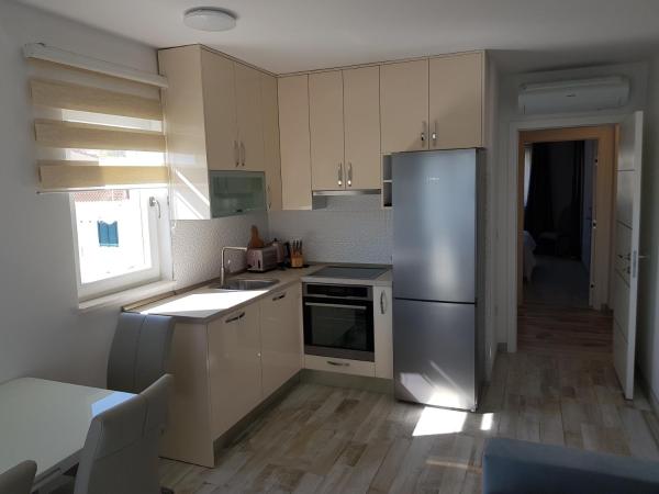 Apartmani MARELLA : photo 10 de la chambre appartement 2 chambres