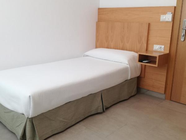 Hotel Abadi : photo 2 de la chambre chambre simple