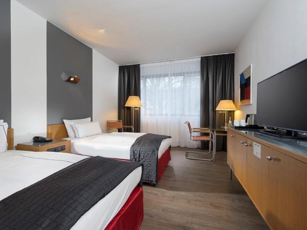 Holiday Inn Berlin City-West, an IHG Hotel : photo 1 de la chambre chambre double - non-fumeurs 