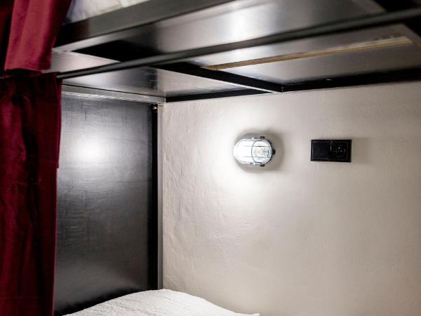 Wake Up Wellness Hostel : photo 6 de la chambre lit superposé dans dortoir mixte